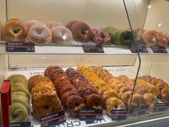 -HOT CRUSH趁热集合·现烤面包(环球港店)