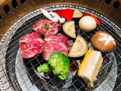 -山川小町·极番烧肉(新地假日广场店)