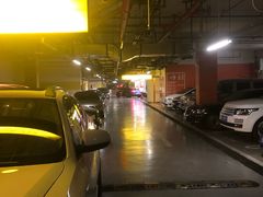 -北京银泰中心-停车场