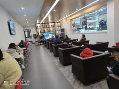 -上海华裕比亚迪4S店