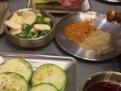 -围炉肉舍丹东海鲜烤肉·烤活鳗(步行街店)