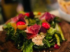 芝麻菜三文鱼色拉-Osteria Garden 生蚝花园餐厅(原进贤路店)