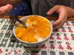 芒果牛奶冰-堂屋糖水店(愚园店)