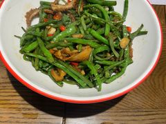 -黄泥岗·地道湖北菜(奥特莱斯店)