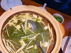 一地眉毛-捞围鲜·港式打边炉(海阳路店)