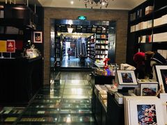 -钟书阁(松江泰晤士小镇店)