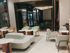 -奈雪的茶(优特汇店)