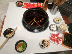 -钢管厂五区小郡肝串串香(蜀都万达店)