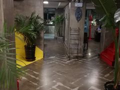 -HIGH FIVE哈福手工汉堡(桂林路店)