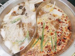 -沸炉重庆老火锅(军事博物馆店)