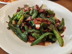 辣椒炒肉-肖记公安牛肉鱼杂馆· 省级非物质文化遗产(仁和路店)