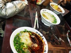 -牛一嘴·兰州牛肉面·大盘鸡(财富中心店)