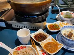 -邹开喜·小海鲜醉鸡煲·潮汕鲜切牛肉店(襄阳北路店)