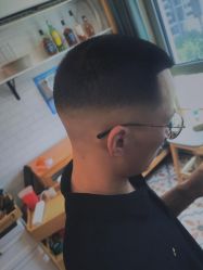 -韦恩先生Barbershop英式男士理发馆