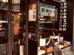 -The Coffee Academïcs(铜锣湾店)