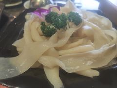 -佬土鹅肠火锅(中建大观店)