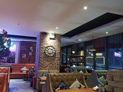 -豪客嘉族·麦尼顿西餐厅(乐福天下店)