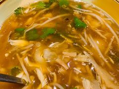 -榕树下海鲜馆(坪山路店)