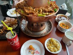 炭火销魂蛙锅-炉小二铜锅牛蛙•川湘菜(三里屯店)