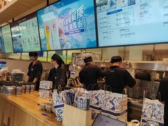 -霸王茶姬(上海静安大悦城店)