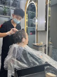 -DO A HAIRSTYLE