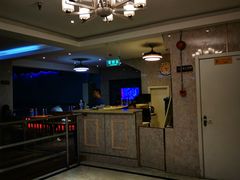 -奔马滚轴溜冰场