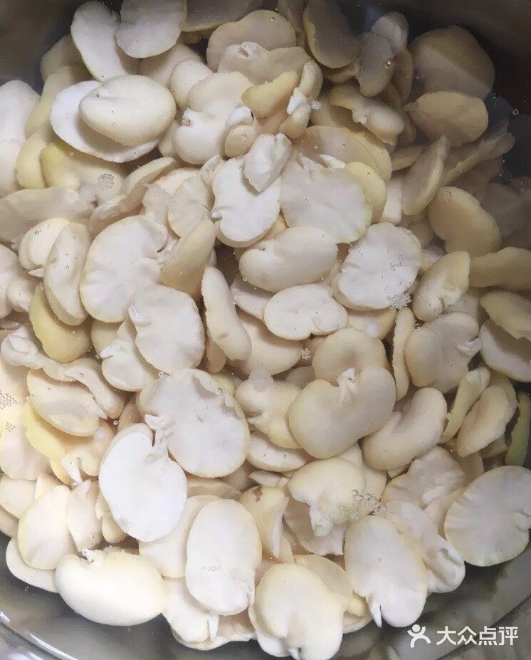 假假的家常菜之蚕豆白菜汤