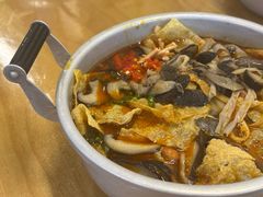 -丽丽三鲜螺蛳粉(田林路店)