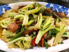 有机花菜炒腊肉-陶然居·重庆菜(生态园店)