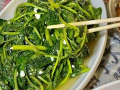 -江城燕子大排档(江汉路步行街店)