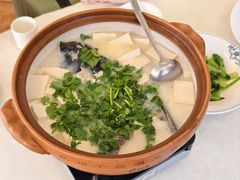 秀水砂锅鱼头-千岛湖鱼味馆(十字街总店)