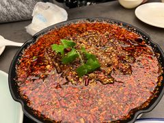 水煮牛柳-芙蓉凰花园酒楼