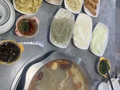 -光头药膳鸡(莱茵小镇店)