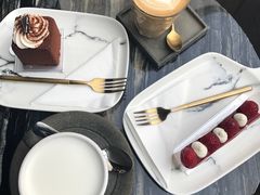 -UNI UNI(环亚凯瑟琳店)