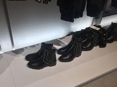 -ZARA(世贸天阶店)