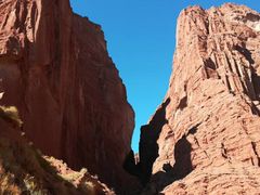 -天山神秘大峡谷