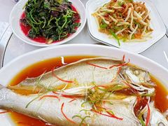 -丹水桥地锅鱼·翘嘴鲌·地方特色全鱼宴(丹江口大坝店)