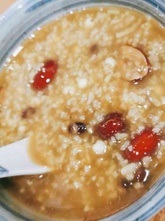 刘大妈现熬粥(卓展店)-"99位置:在卓展后身. 94菜品:「火.