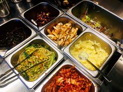 9种小菜-韩聚屋韩国烤肉餐厅(新北万达店)