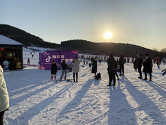 -青州驼山滑雪场