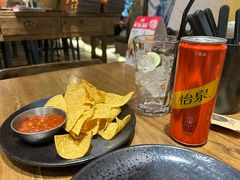 经典墨西哥莎莎配玉米片-Q MEX 库迈墨西哥餐吧(双井店)