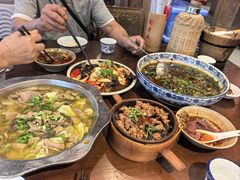 -谢老五跷脚牛肉·非遗传承店