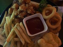 炸物拼盆-Ambra Haus琥珀屋精酿餐厅(宝山店)