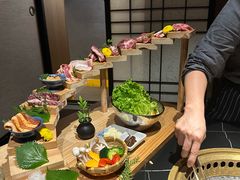 -山川小町·极番烧肉(新地假日广场店)