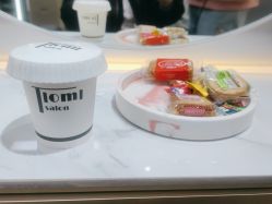 -Tloml salon
