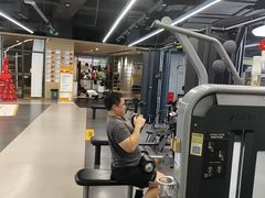 -超鹿运动(五四路恒力城店)