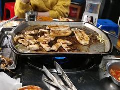 -江南猪肉商会无限续吃(弘大店)