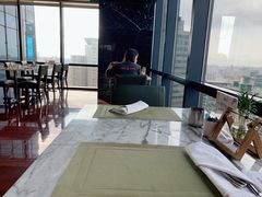 -上海龙之梦万丽酒店