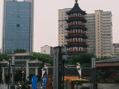 -绳金塔