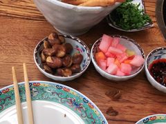 -毛辣果·贵州红酸汤牛肉火锅(西单店)